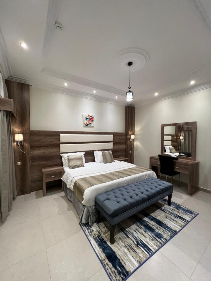 أجنحة ورد للوحدات الفندقية Khamis Mushait Exterior photo