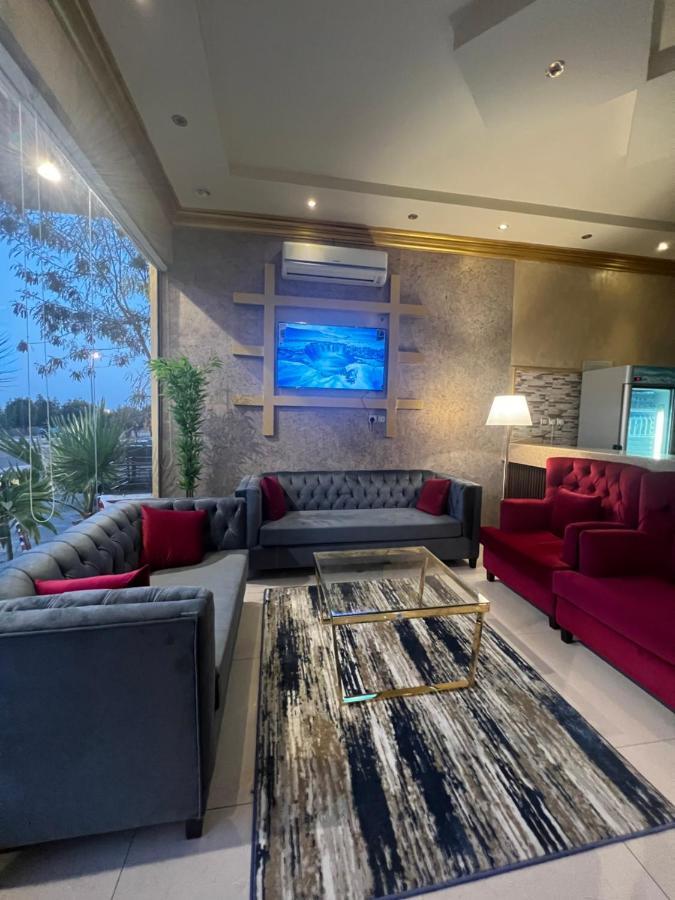 أجنحة ورد للوحدات الفندقية Khamis Mushait Exterior photo