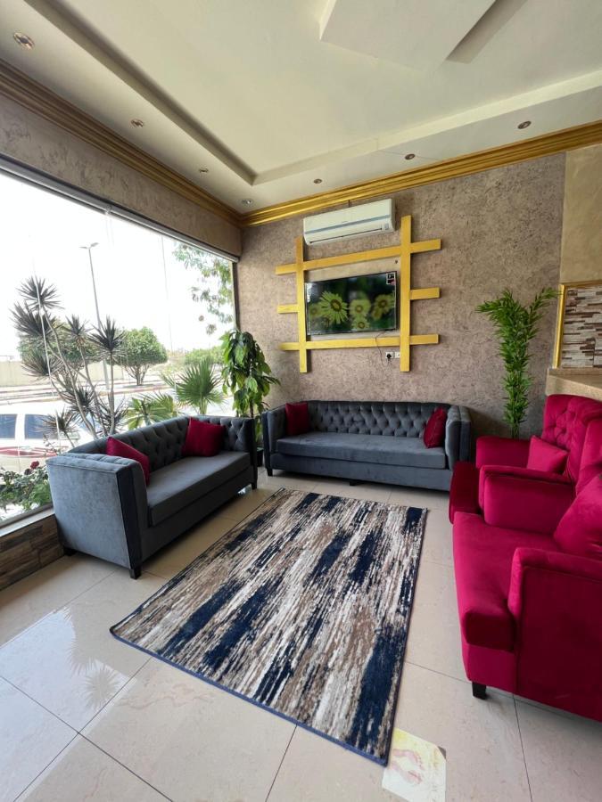أجنحة ورد للوحدات الفندقية Khamis Mushait Exterior photo